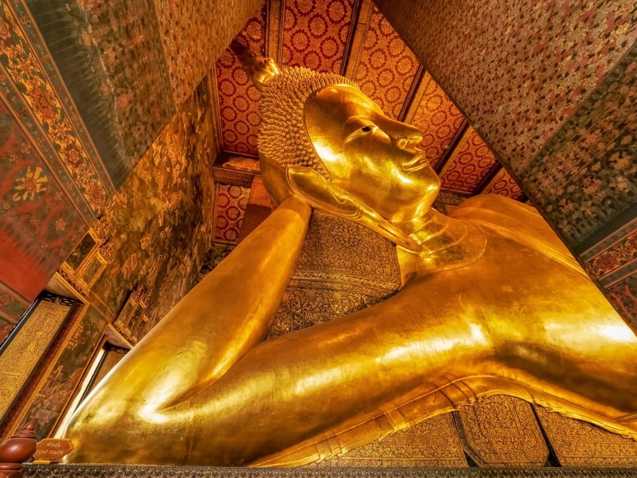 Reclining Buddha Wat Pho Bangkok 2026 — 46 metres long, ฿300 entrance fee, included in private tour