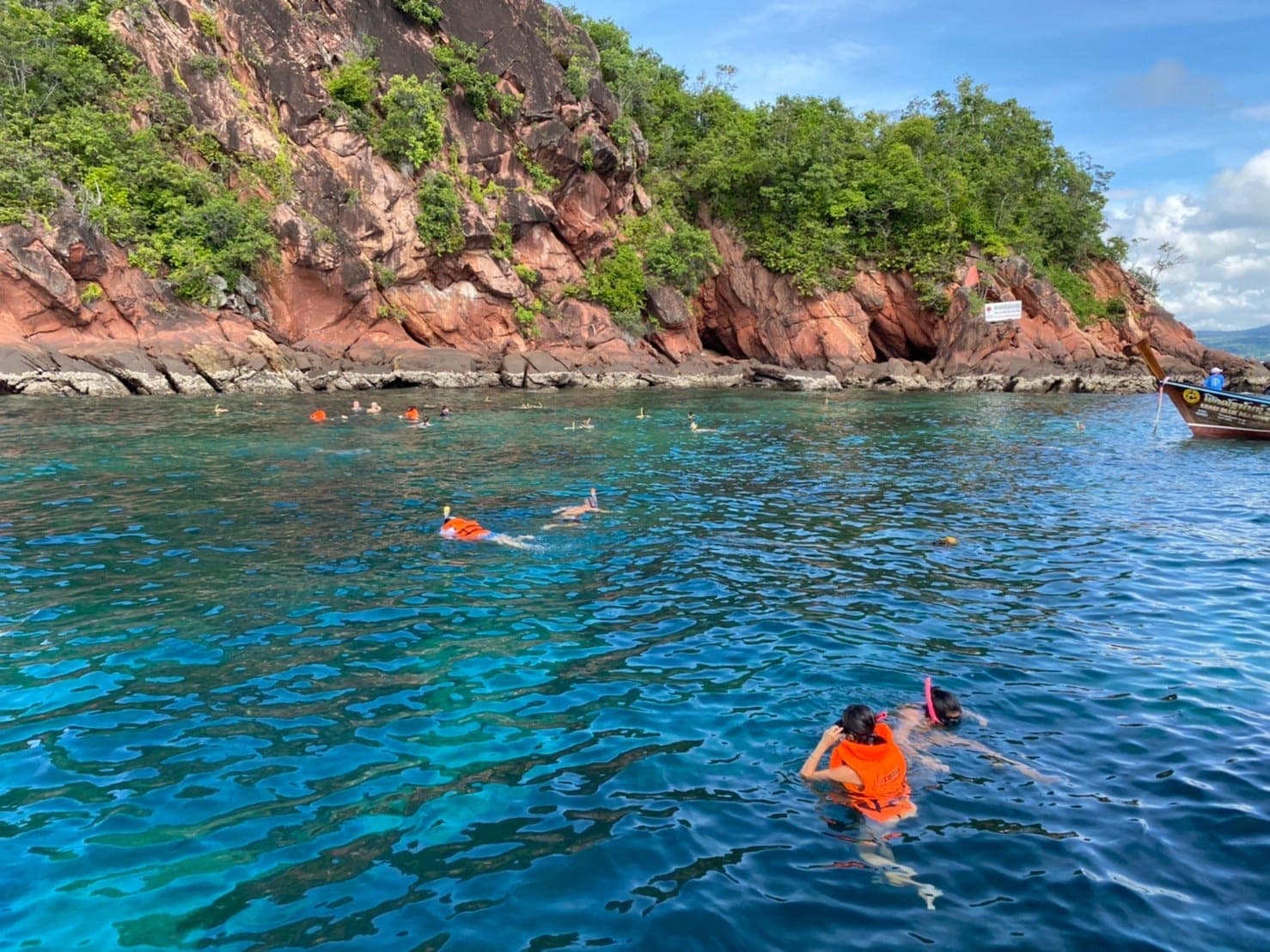 Poda Island Krabi — white sand beach lunch stop on the 4 Island Tour