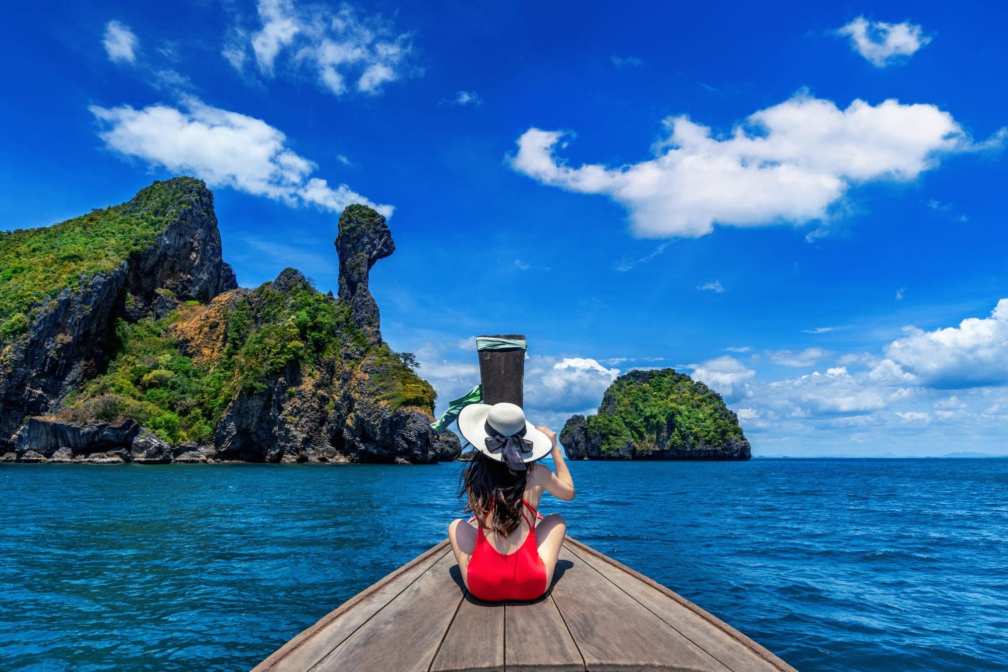 Krabi 4 Island Tour 2026 — Talay Waek sandbar between Tup, Mor and Chicken Islands at low tide, Andaman Sea Thailand