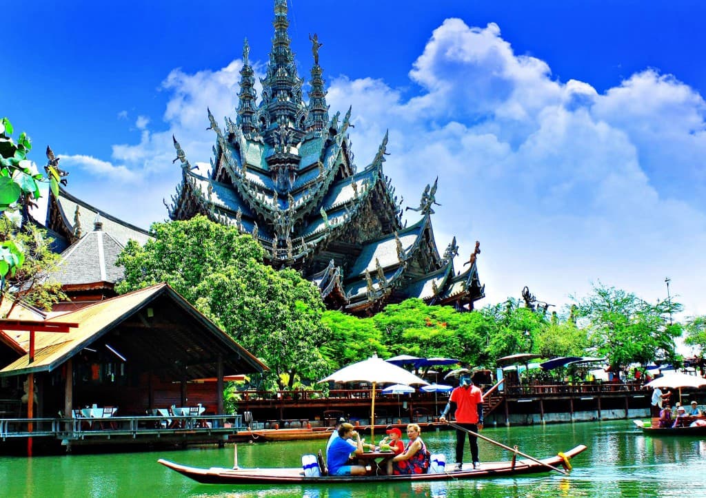 Sanctuary of Truth Pattaya — Day or Sunset Tour with Private Hotel Transfer