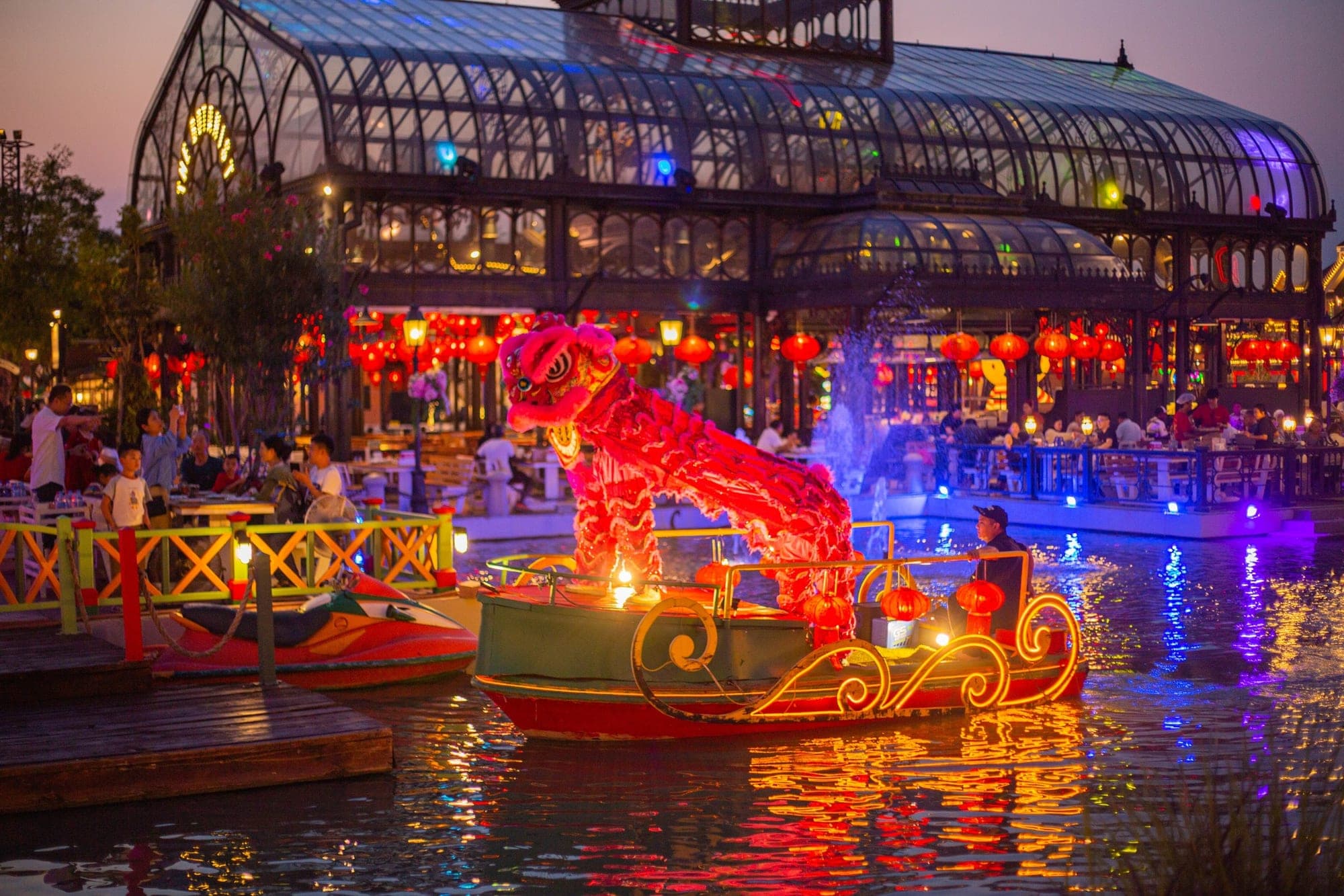 Chocolate Ville Bangkok evening lanterns and fairy lights — best photo time