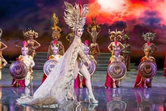 Colosseum Show Pattaya stage performance with elaborate costumes and lighting cabaret