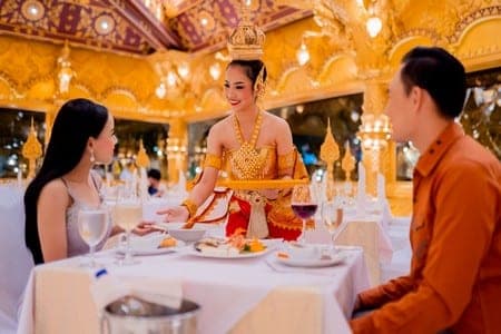 Phuket FantaSea Golden Kinnaree 4000 seat buffet restaurant Ayutthaya style dining