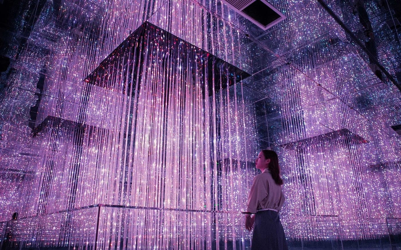 Space & Time Cube Bangkok Mirror Maze Staircase of Dreams corridor infinite reflection Bangkok Thailand