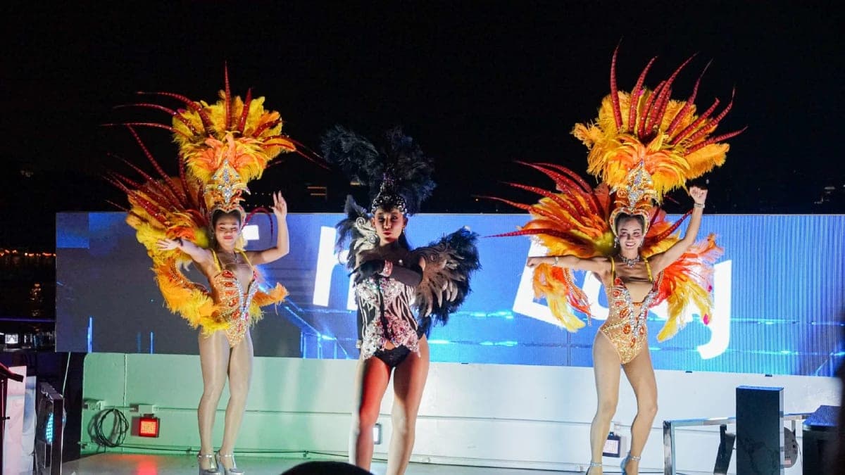Cabaret and Thai classical dance performance on the Luxury White cruise Bangkok
