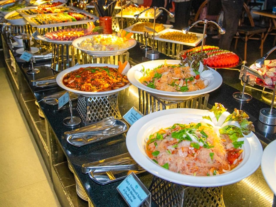 Royal Princess Cruise halal-source international and Thai buffet dinner Bangkok